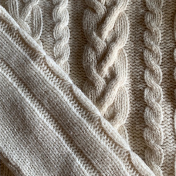 NWT wool American Eagle sweater - Picture 2 of 7